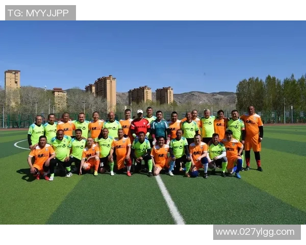 央视评论新疆足球明星展现拼搏精神与家乡情怀的双重魅力