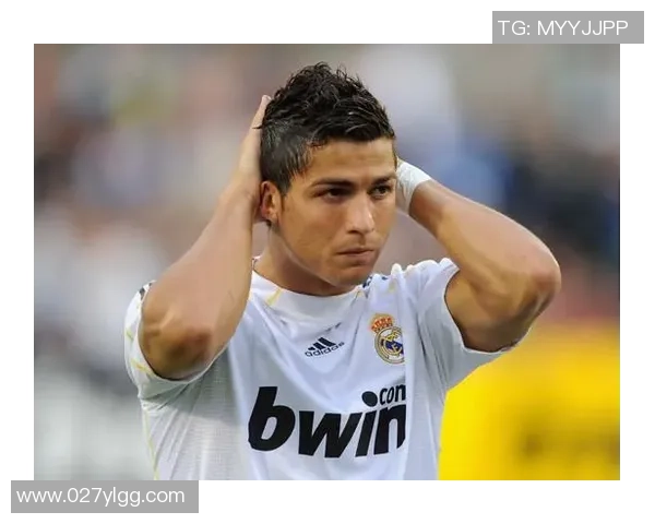 帅气男痞足球明星的魅力与风格解析让你爱上他的独特个性与球场风范 帅气男痞足球明星的魅力与风格解析让你爱上他的独特个性与球场风范